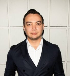 Артем Калініченко